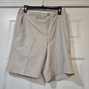 PGA Tour Shorts Size 32 with tag GolfCore,Tiger Woods,golfing